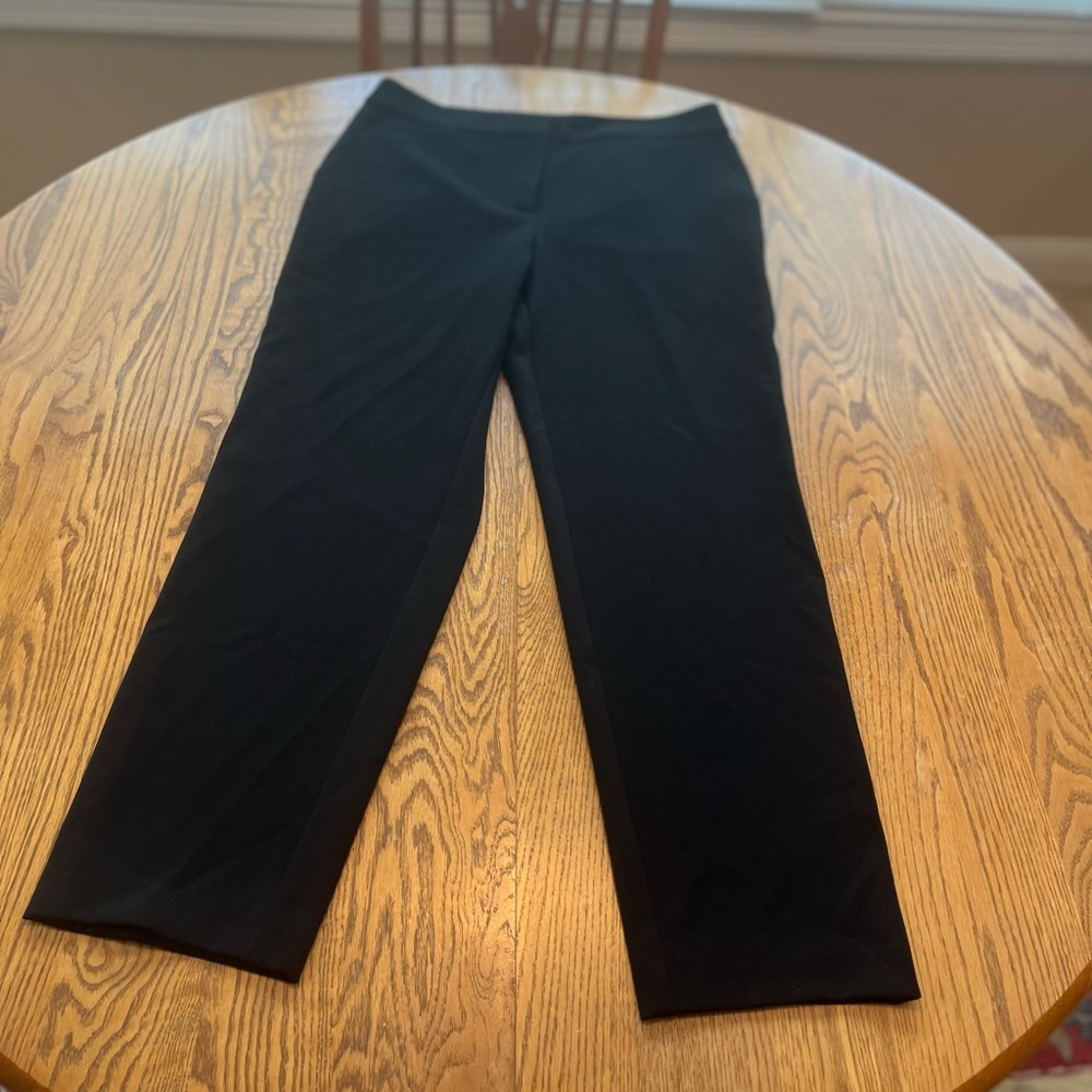 LAST CaLL St. John Caviar Ankle Length Black Dress Pants Trousers Sz 10